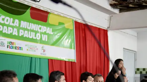 Câmara Municipal de Nova Floresta realiza Sessão Itinerante na Escola Papa Paulo VI com entrega de Moções de Aplausos
