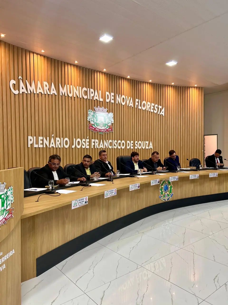 Câmara Municipal de Nova Floresta Aprova Piso Salarial para Agentes Comunitários de Saúde e Agentes de Combate às Endemias.