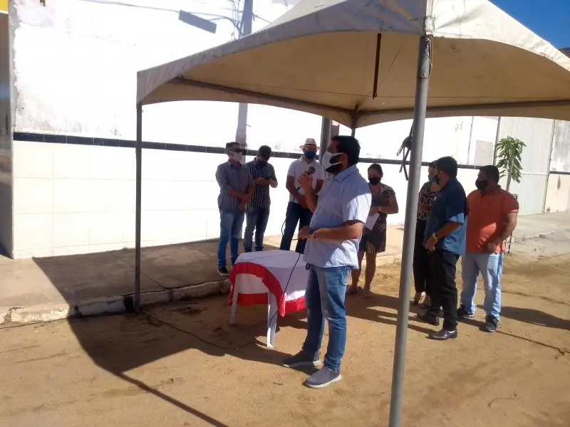 Poder Executivo e Legislativo assinaram Ordem de Serviço para Pavimentação da Rua Santos Dumont neste dia 17 de março de 2021