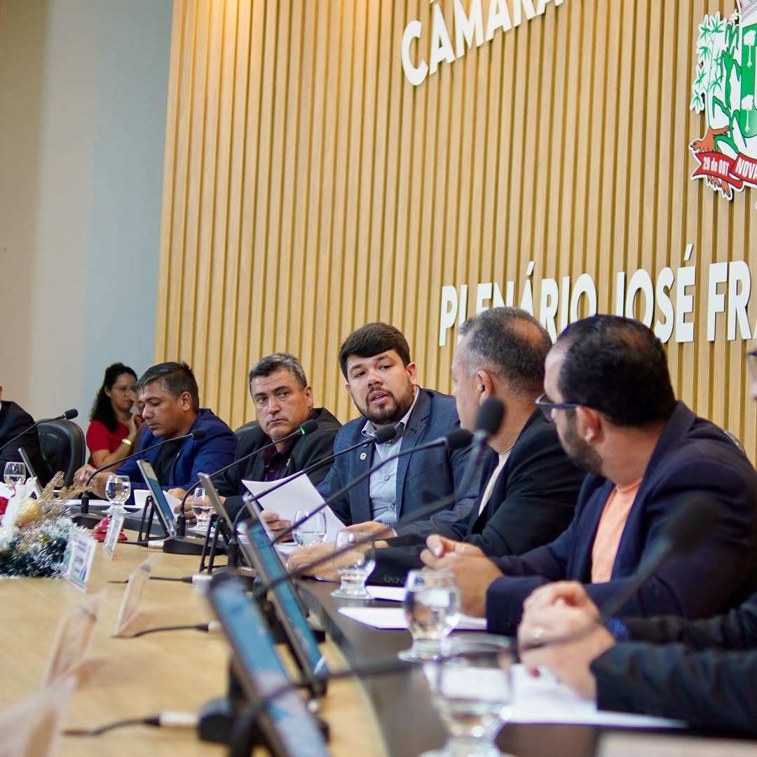 Câmara de Nova Floresta debate nomes e prorroga Plano de Educação.
