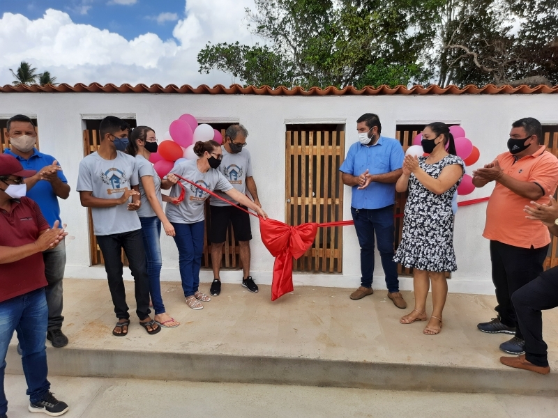 Poder Executivo e Legislativo de Nova Floresta realiza entrega do NOVO CANIL do município