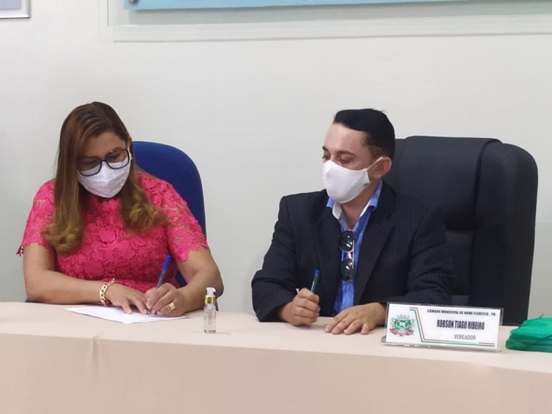 Solenidade e assinatura do termo de Posse da Vereadora Josefa Robélia Paulo Silva Oliveira, eleita em 15 de novembro de 2020